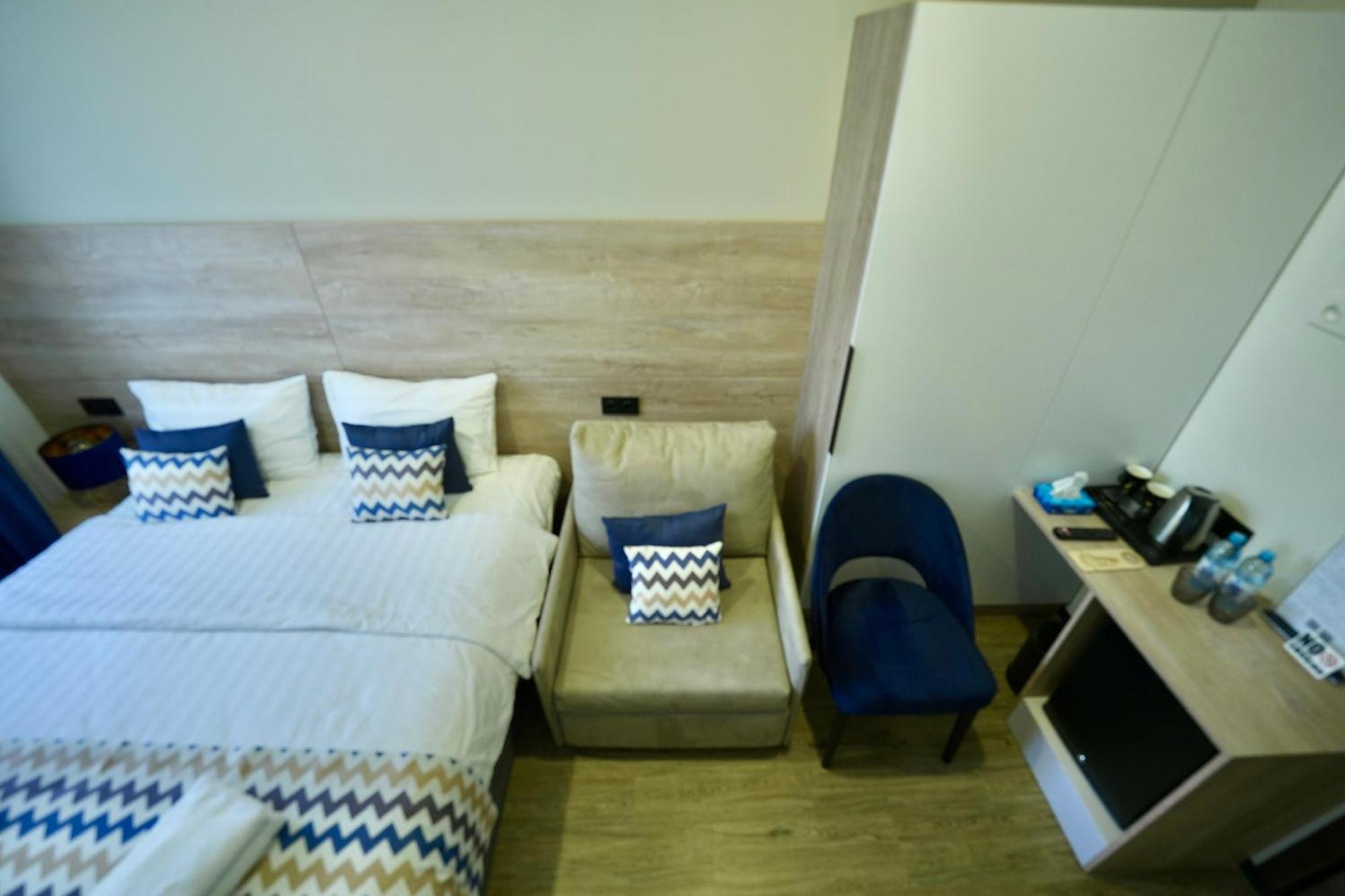 4Guest Hotel Erivan Exterior foto
