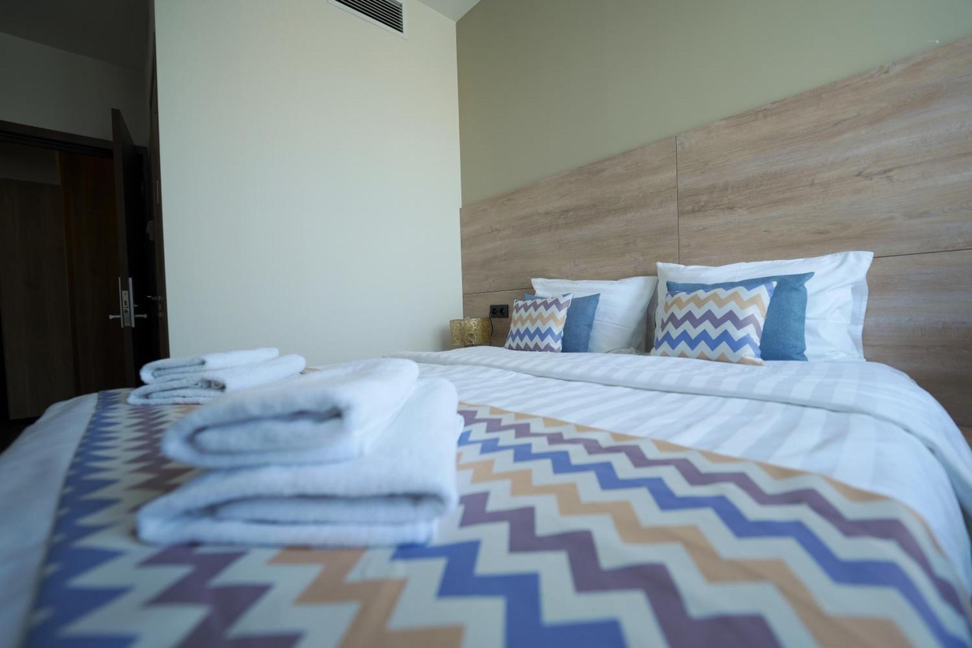 4Guest Hotel Erivan Exterior foto