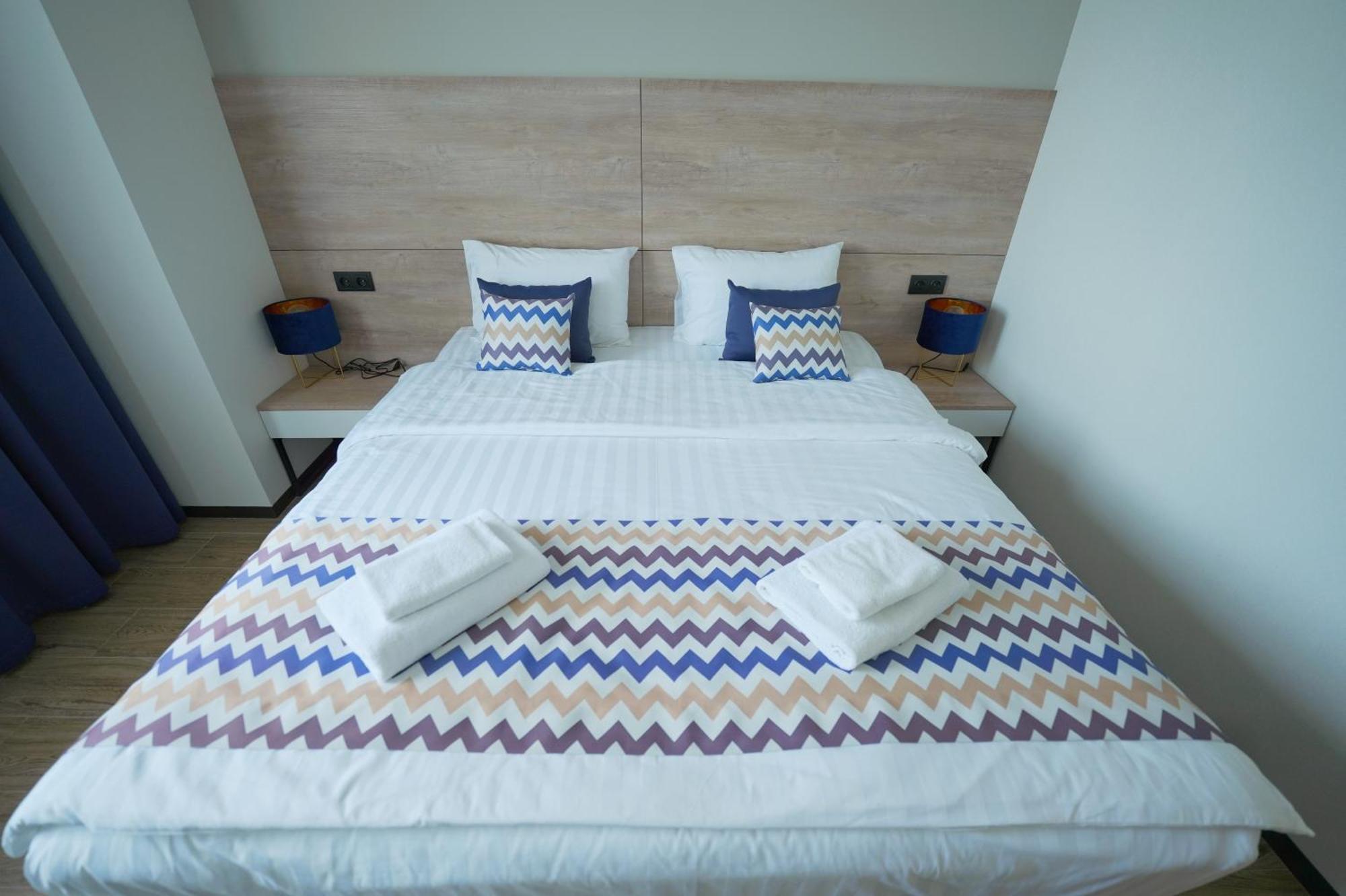 4Guest Hotel Erivan Exterior foto