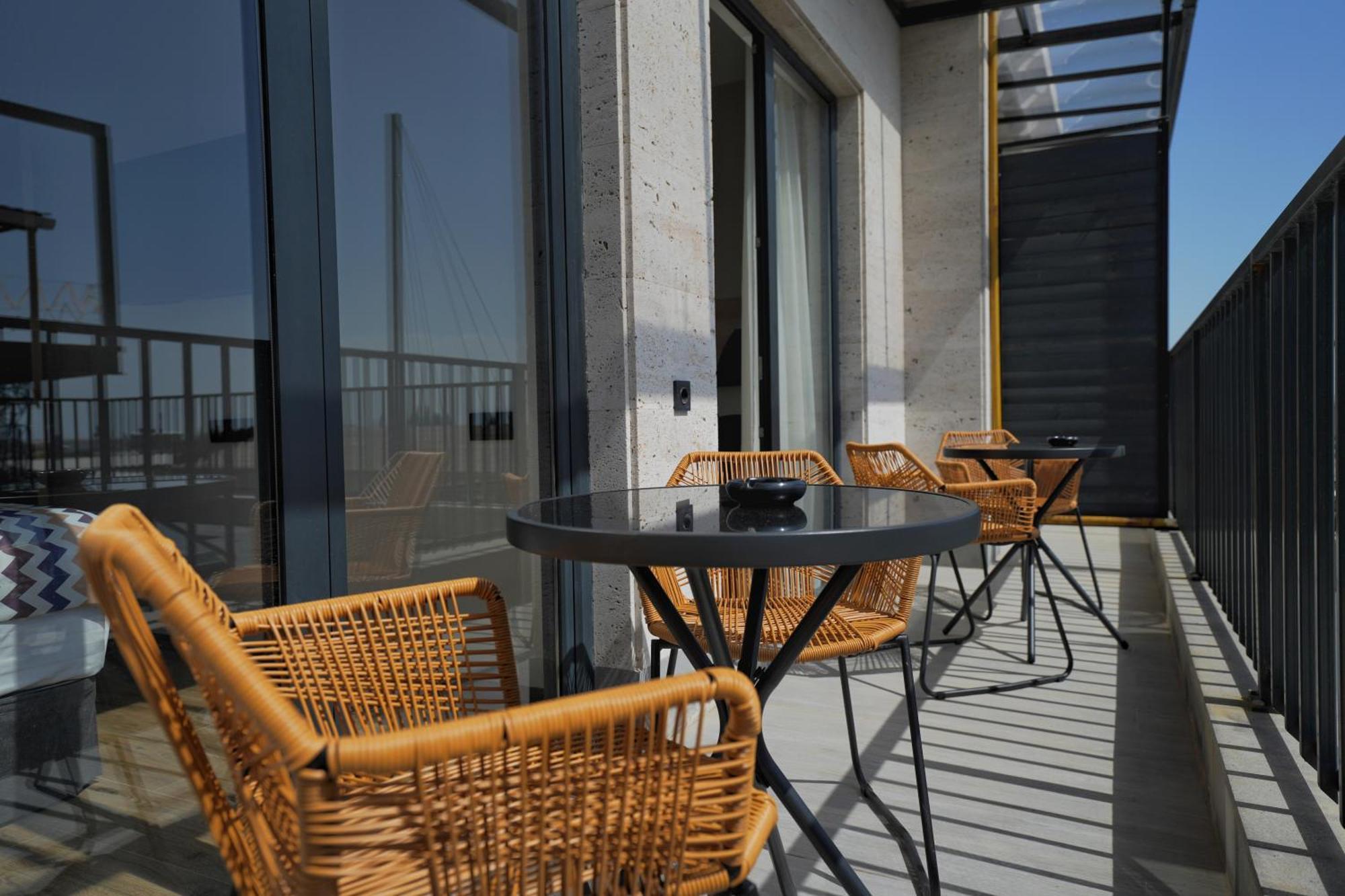 4Guest Hotel Erivan Exterior foto