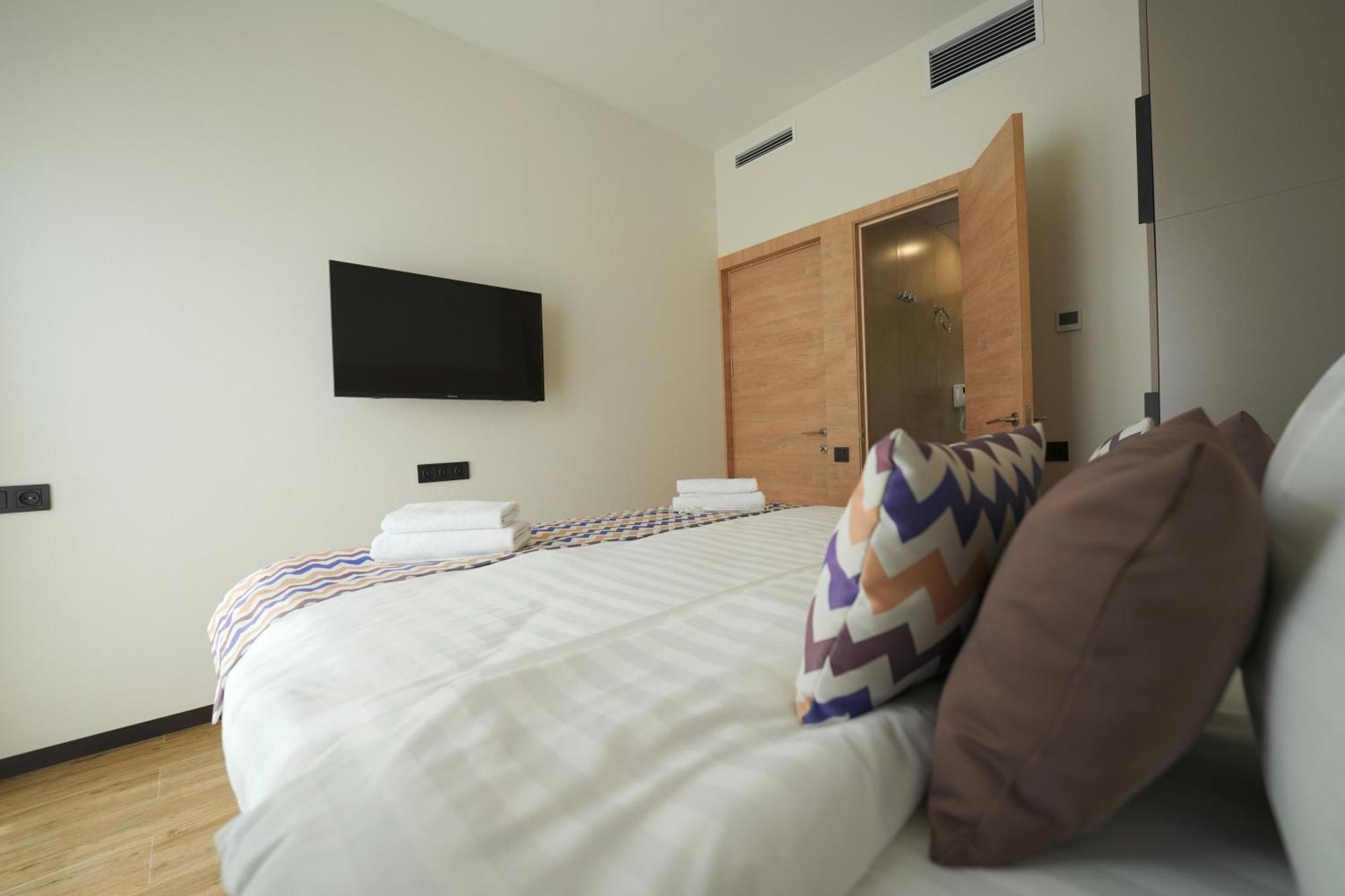 4Guest Hotel Erivan Exterior foto