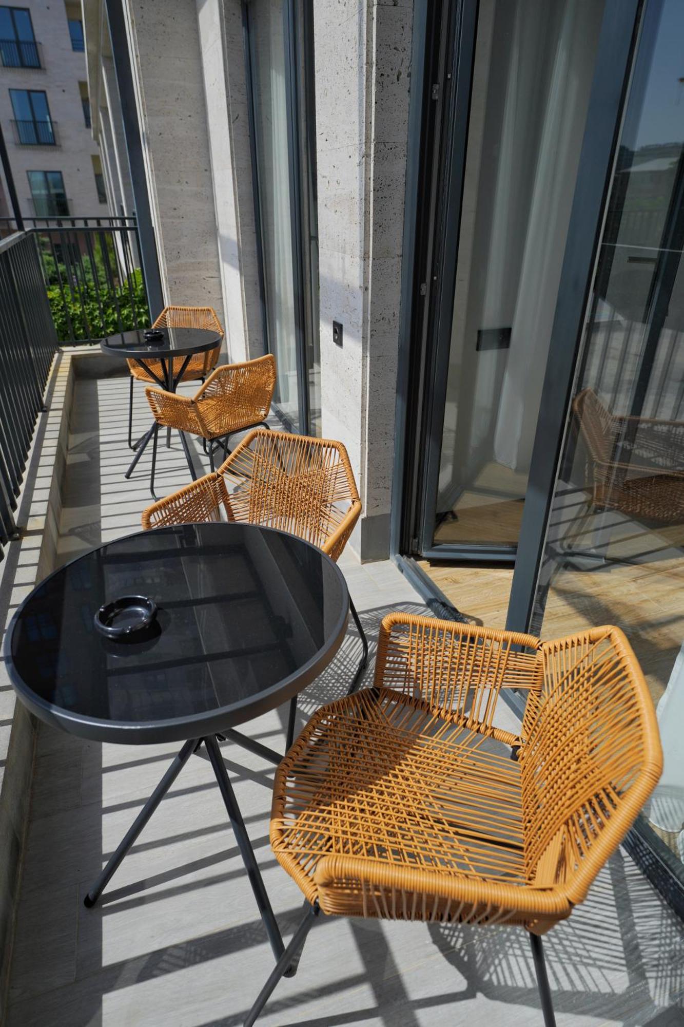 4Guest Hotel Erivan Exterior foto